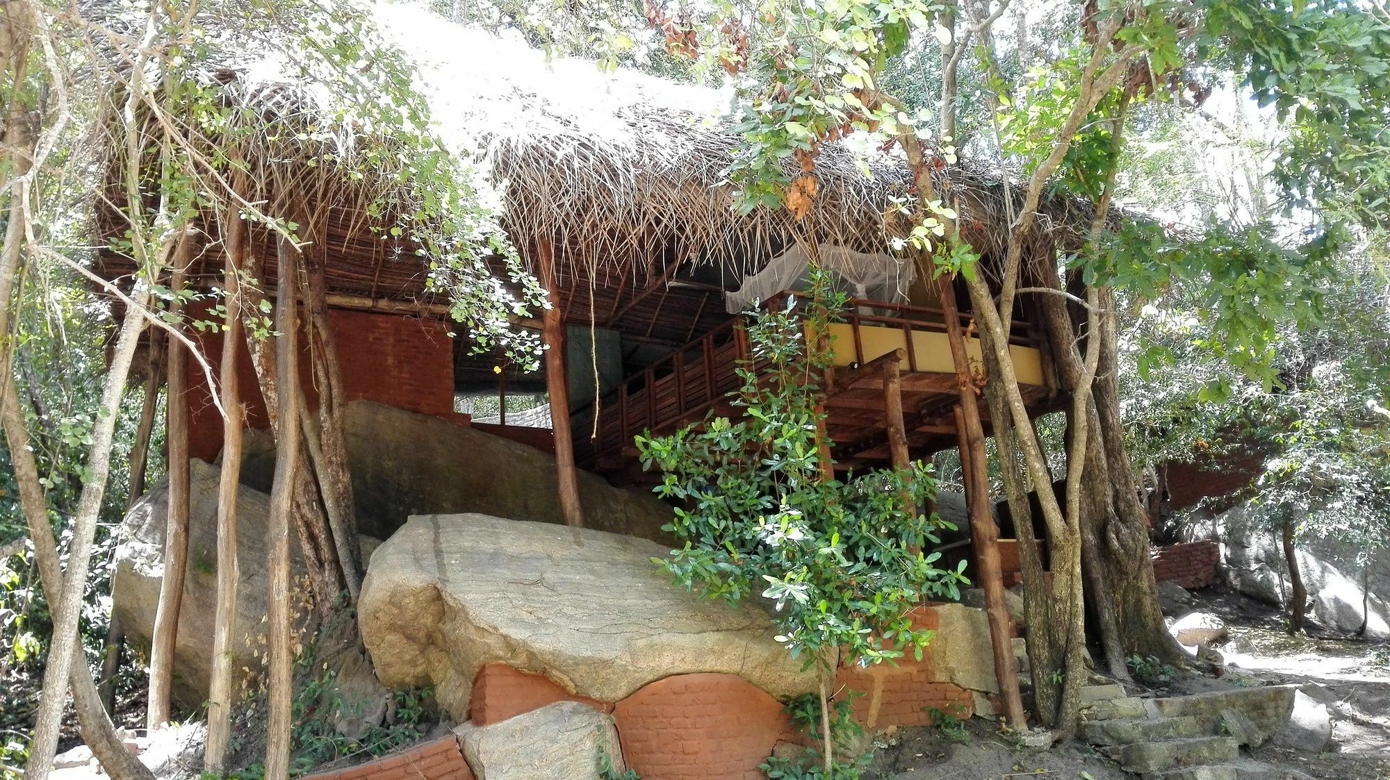 Back Of Beyond - Wild Haven Villa Szigirija Kültér fotó